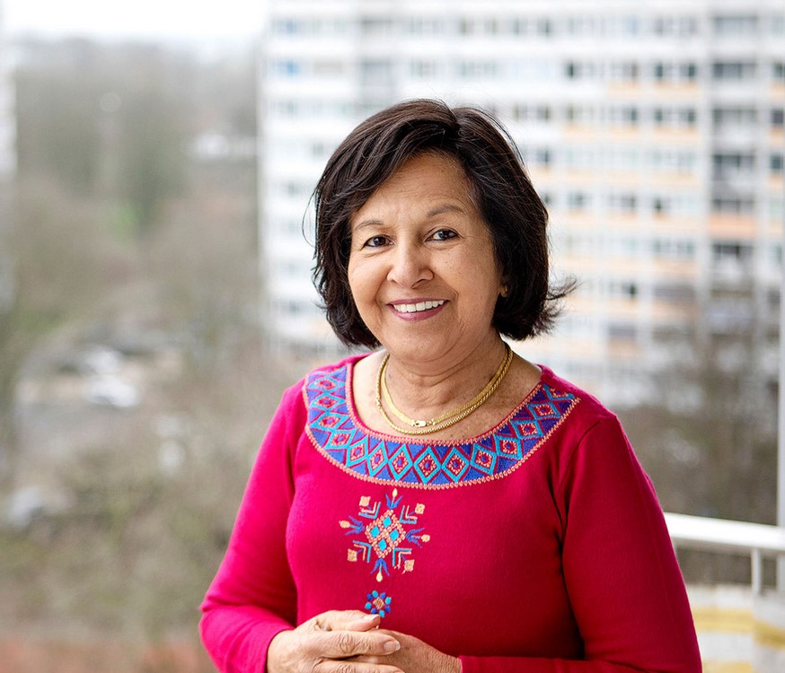 Florie Debipersad (Suriname, 1944)